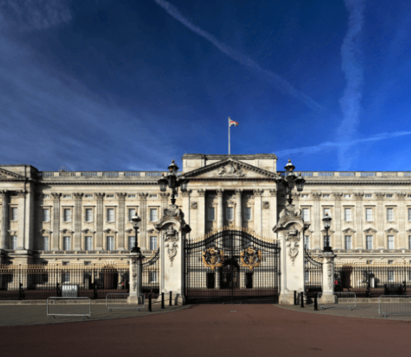 Buckingham-palace-london