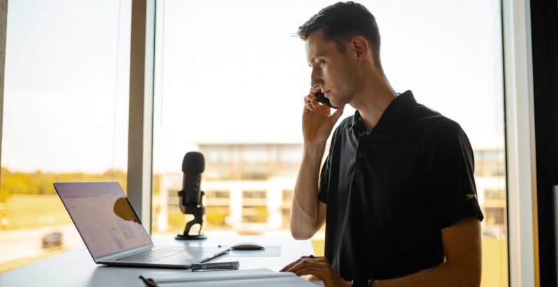  How entrepreneurs develop and grow the economy 