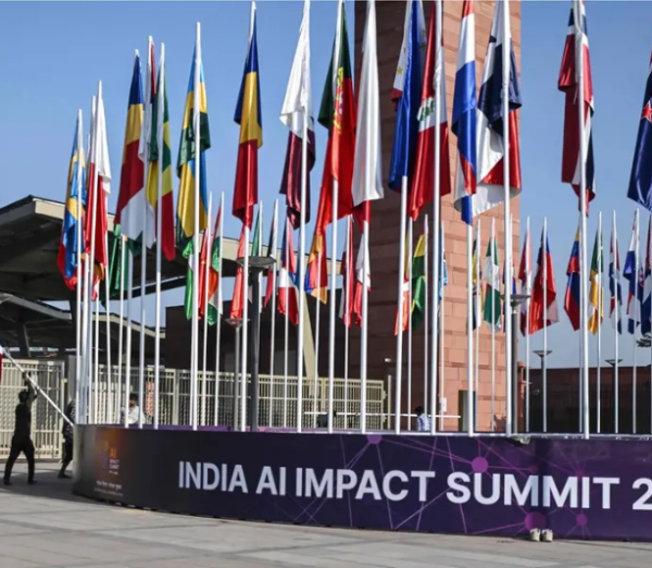 PM-Modi-Welcomes-Global-Leaders