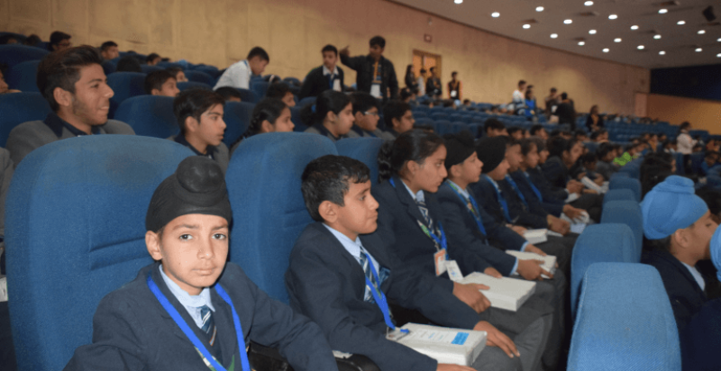 biggest-robotics-classroom-in-chandigarh-breaks-world-record