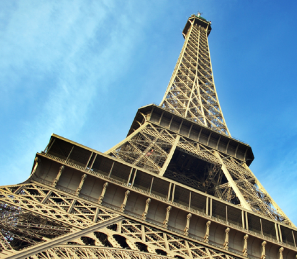 eiffel-tower-paris-the-most-romantic-symbol-in-paris